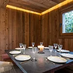 Superb Isatis-renovated In Chalet *