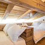 Superb Isatis-renovated In Megeve