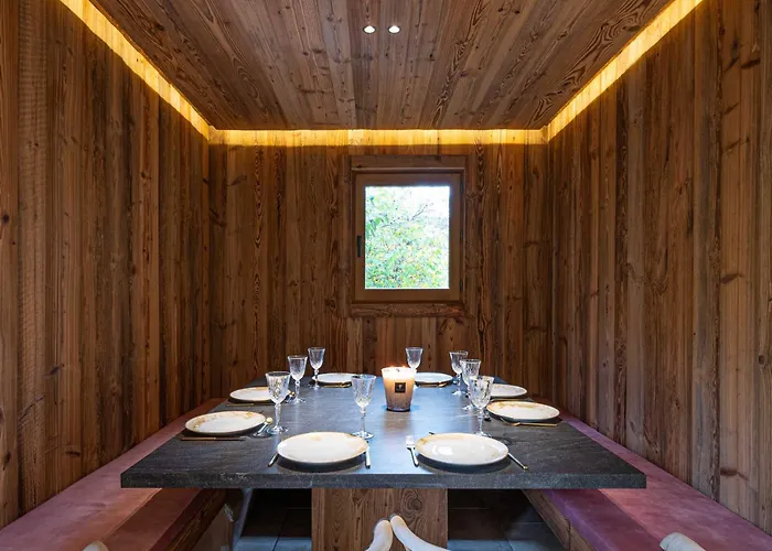 Superb Isatis-renovated In Chalet *