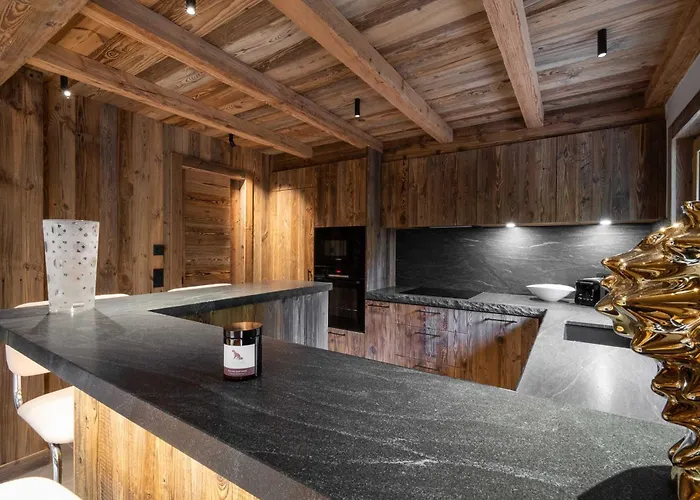 Superb Isatis-renovated In Chalet Megève
