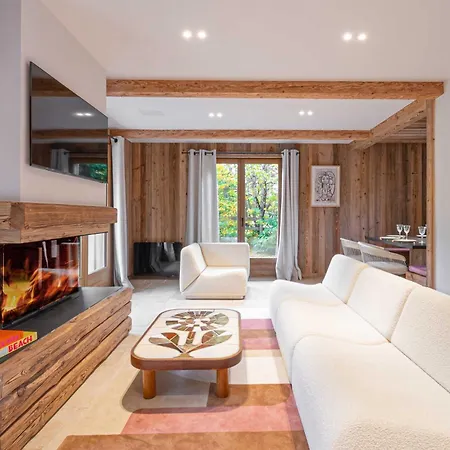 Superb Isatis-renovated In Chalet *